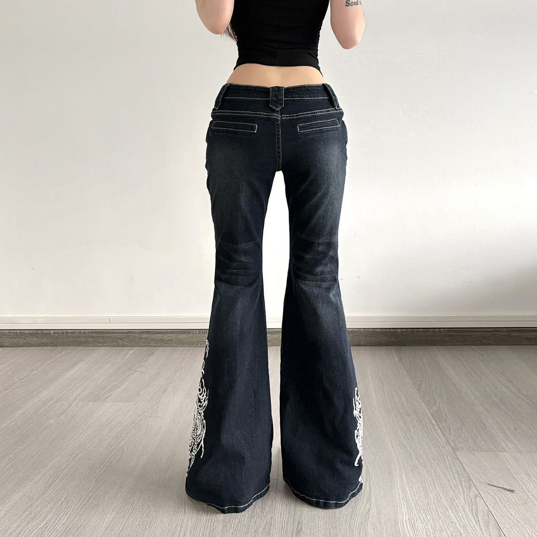 Dame jeans med udvidet ben og elegant broderi Skovae