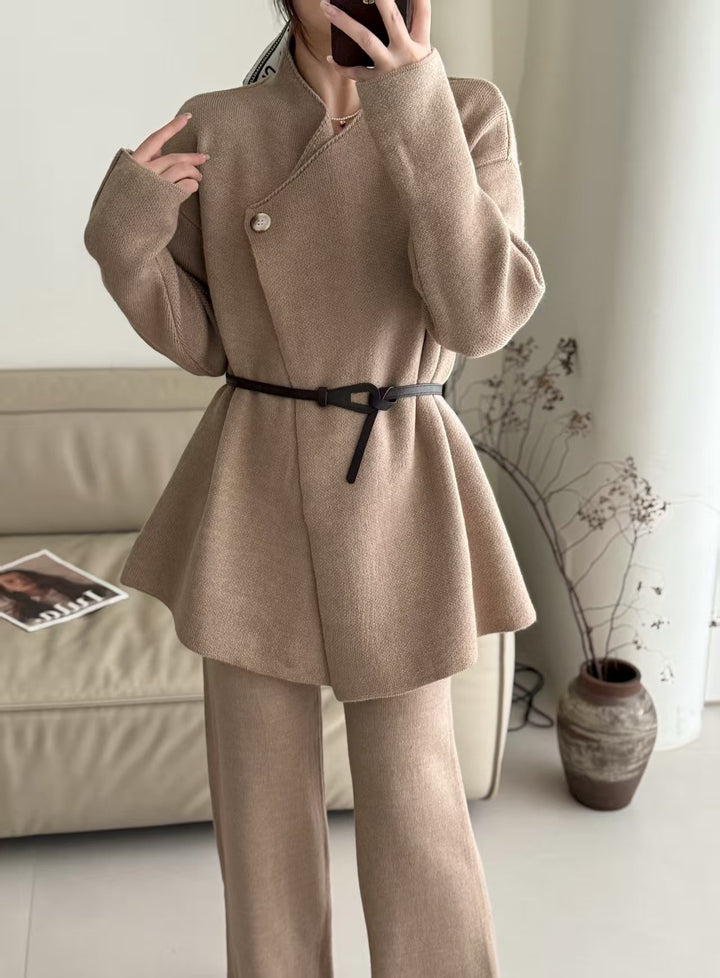 Kvindernes elegante cardigan med skræddersyet design og bælte Stilla