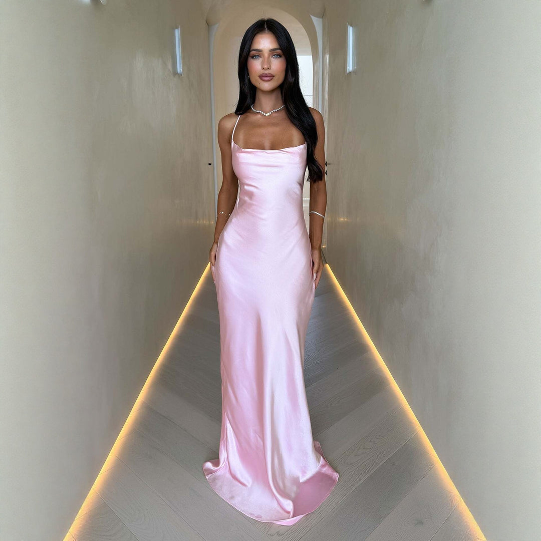 Dame Elegant satin aftenkjole med spaghetti stropper og flydende snit Skovae