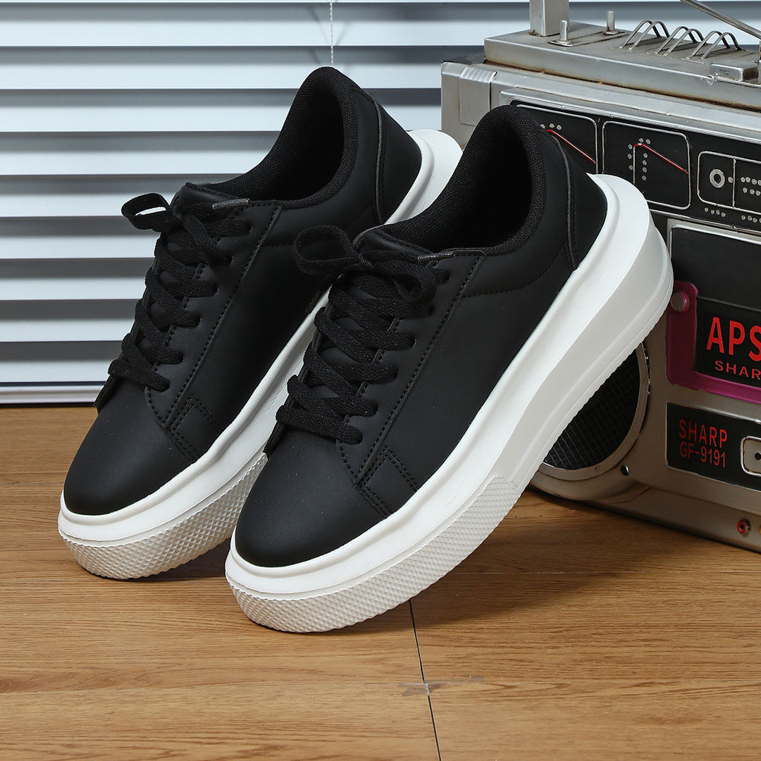 Dame Behagelige og fashionable Plateau-Sneakers Stilla