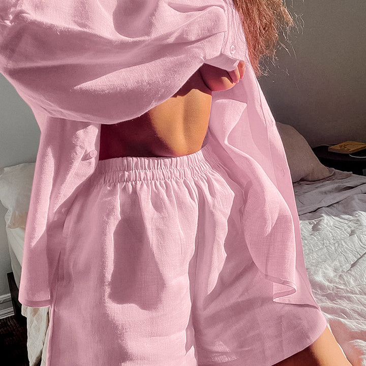 Dame sæt lavet af luftigt linned top og shorts Stilla