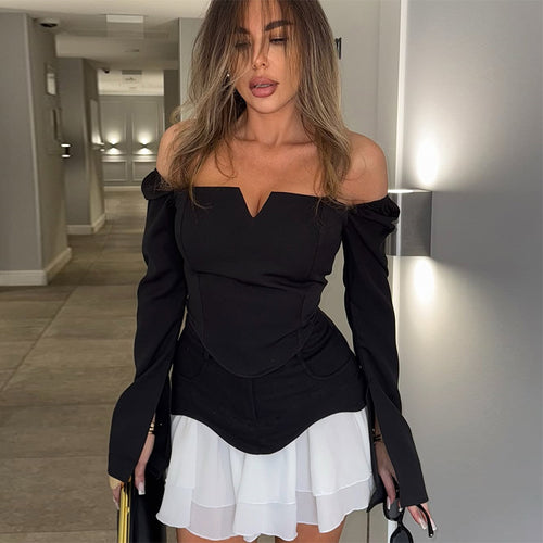 Dame Off-Shoulder Bluse med ruffle detaljer og figurtilpasset snit Stilla
