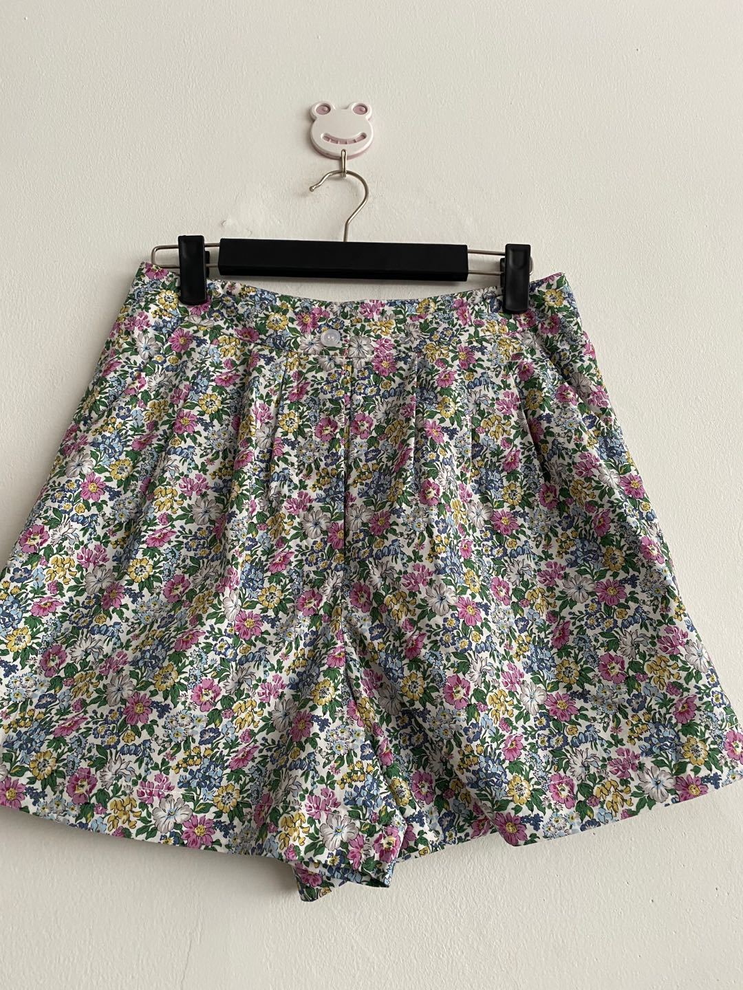 Dame shorts med blomstertryk og elastisk taljehøjde Stilla