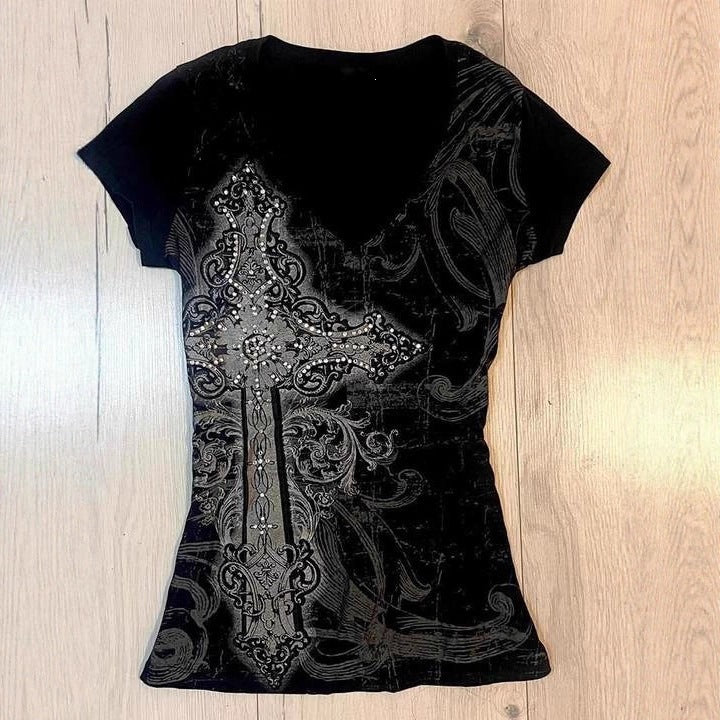 Dame T-shirt med detaljeret korsdesign og rhinestone-accents Skovae