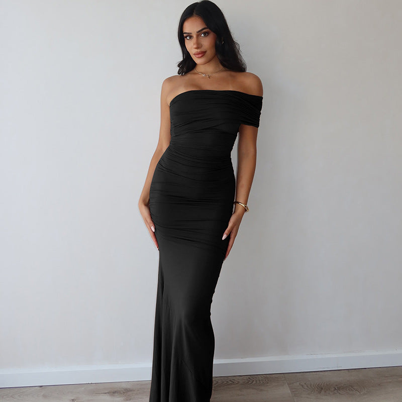 Dame maxikjole med asymmetrisk overdel og elegant drapering Stilla