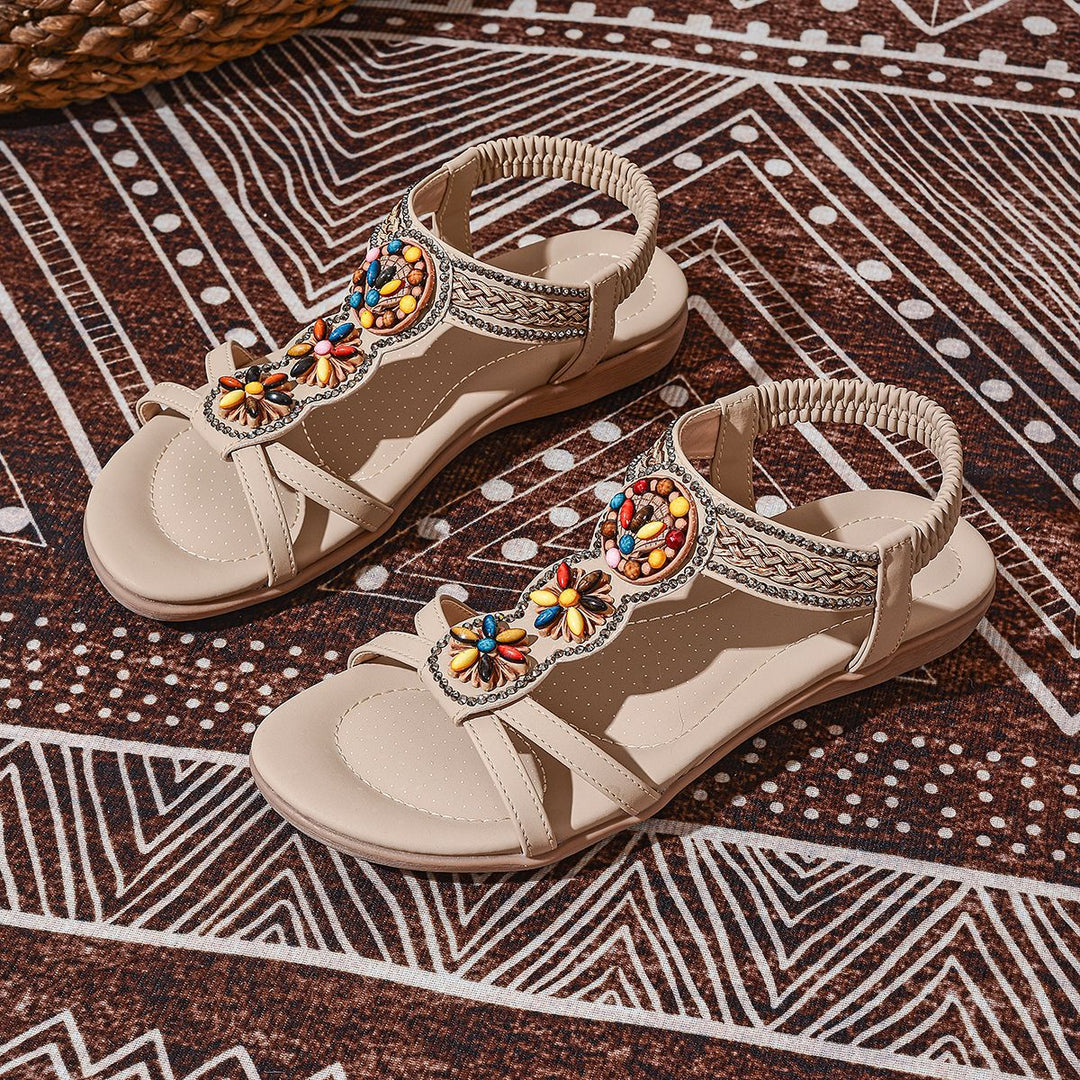 Dame sommerlige sandaler med dekorativt smykkedetalje Stilla