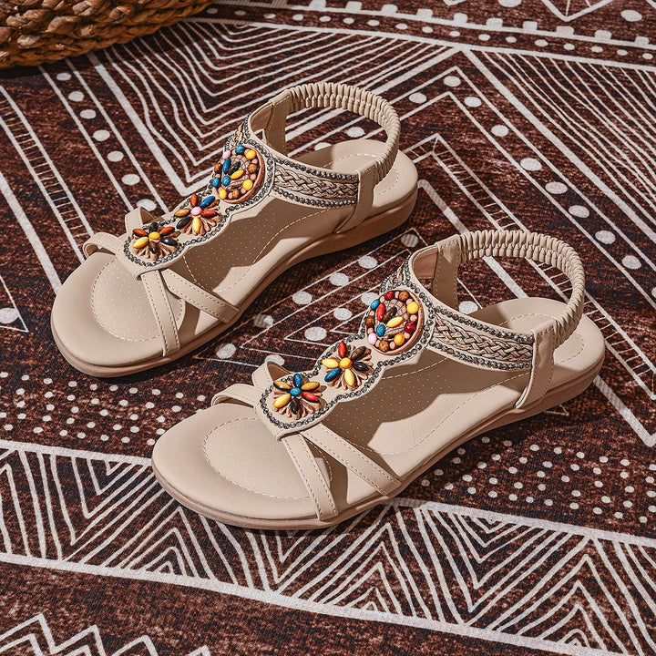 Dame sommerlige sandaler med dekorativt smykkedetalje Stilla