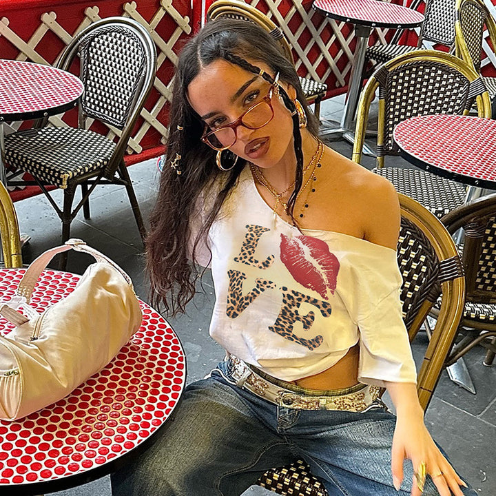 Dame afslappet print T-shirt med bred udskæring Skovae