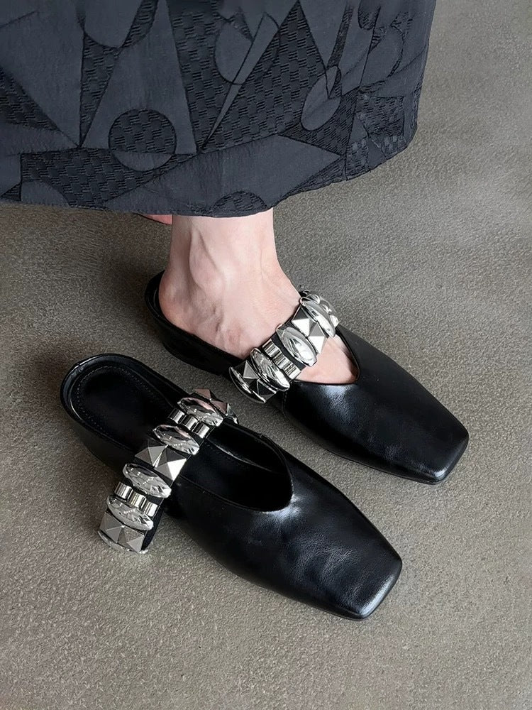 Dame Elegant Slingback-Pantolette med fashionabel metalakcenter Stilla