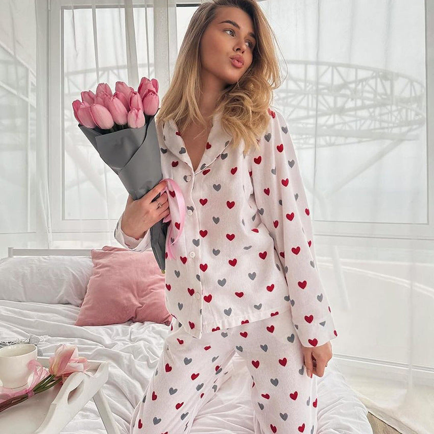 Dame pyjamasæt med hjerte-motiv og behagelig pasform Stilla