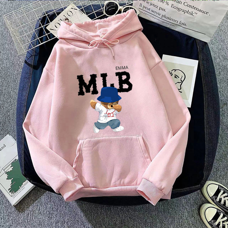 Dame hoodie med kreativt dyre- og skriftdesign Skovae