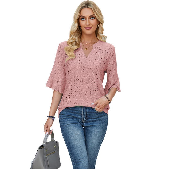Damebluse med elegant hulsyning Stilla