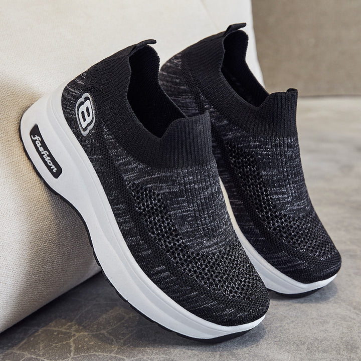 Femme Performance Stretch Slip-On Walking Sneakers Stilla