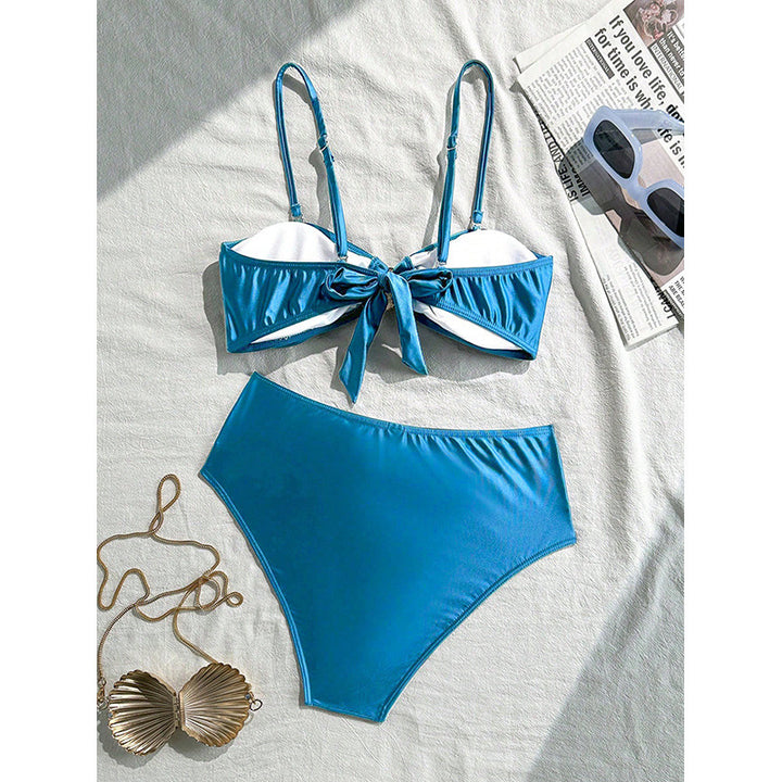 Dame Bandeau-bikini med elegant muslingdetalje og høj benudskæring Skovae