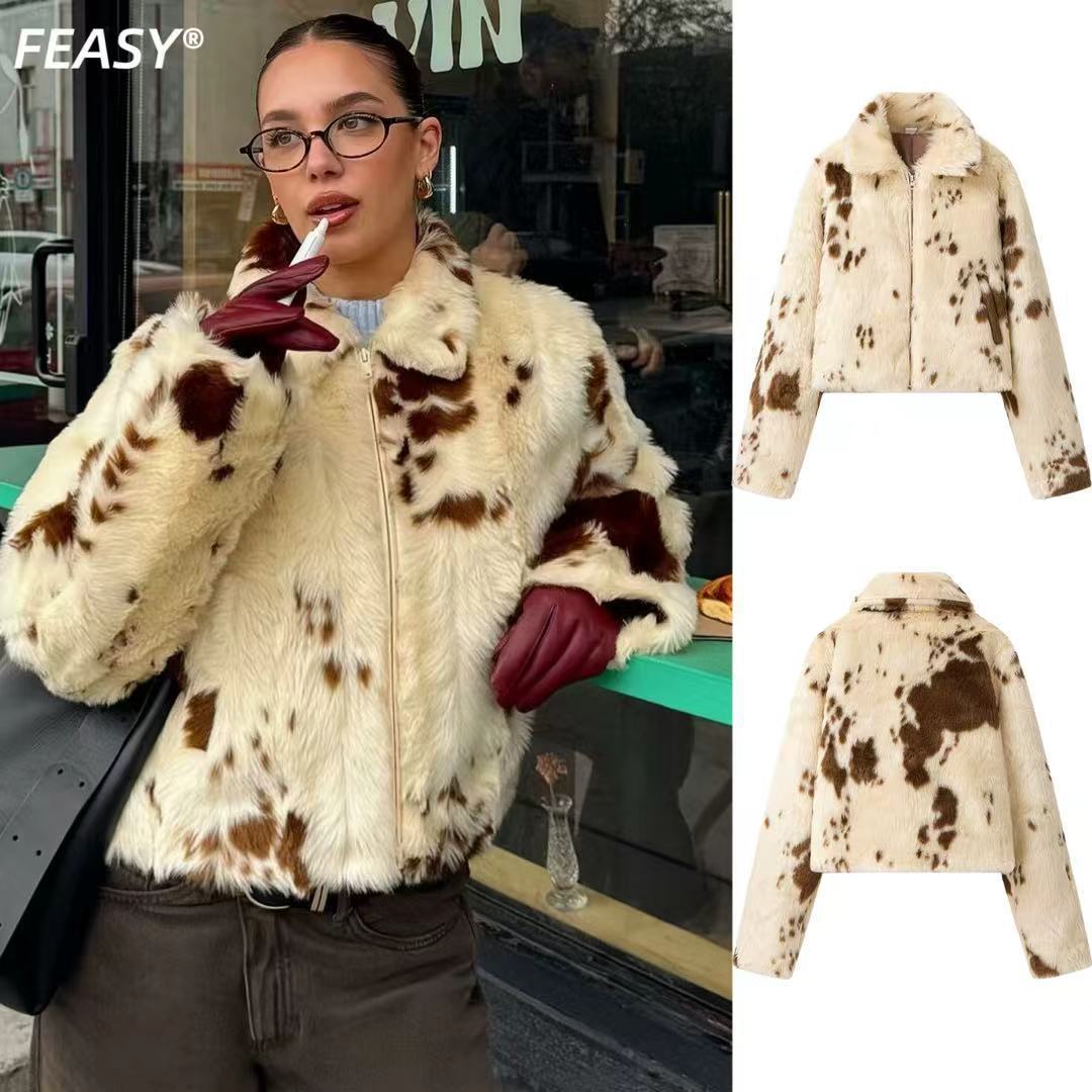 Dame hyggelig faux fur jakke med fashionable dyreprint Stilla