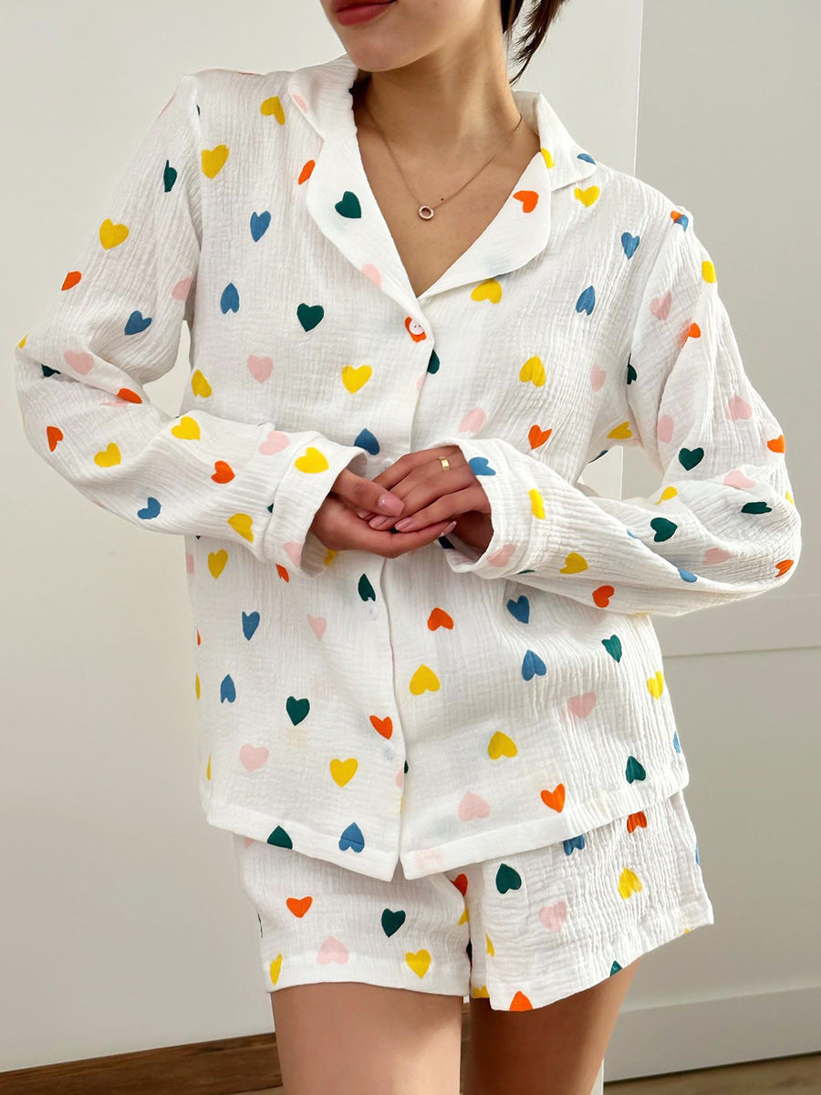Dame pyjamasæt med legende hjerteprint og afslappet snit Stilla