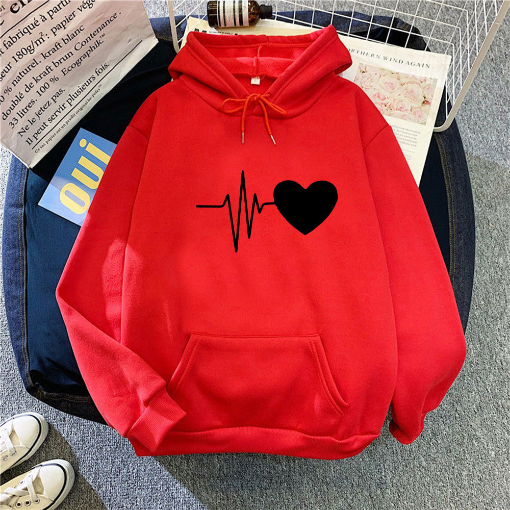 Dame hoodie med hjertevarmende design og hyggelig pasform Skovae