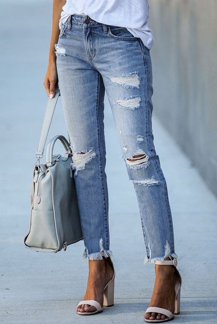 Dame Destroyed Jeans i afslappet Boyfriend-stil med frynset sømme Stilla