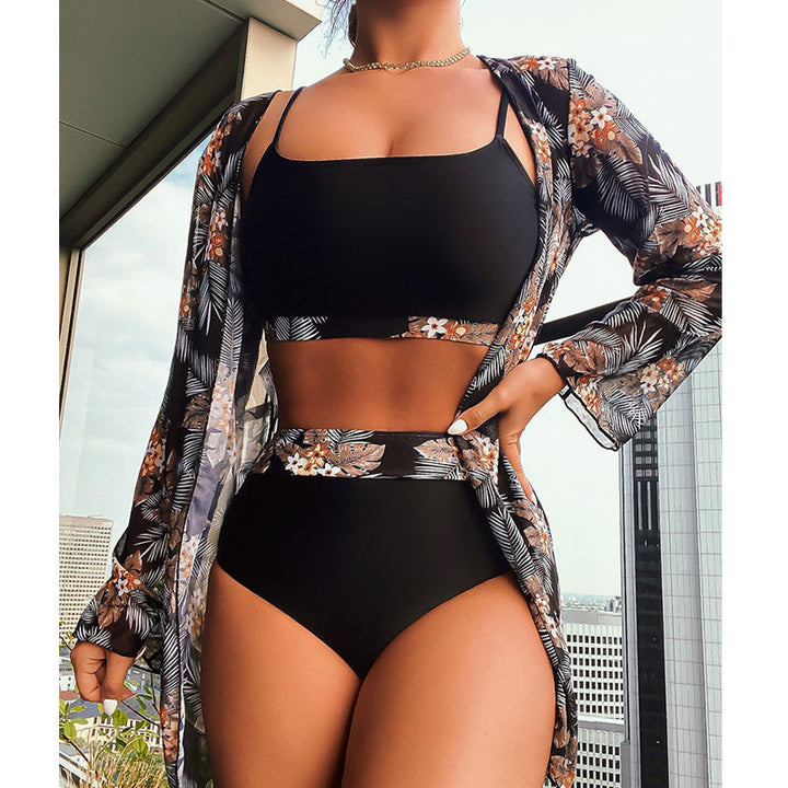 Dame Bikinisæt med blomster kimono og moderigtige detaljer Skovae