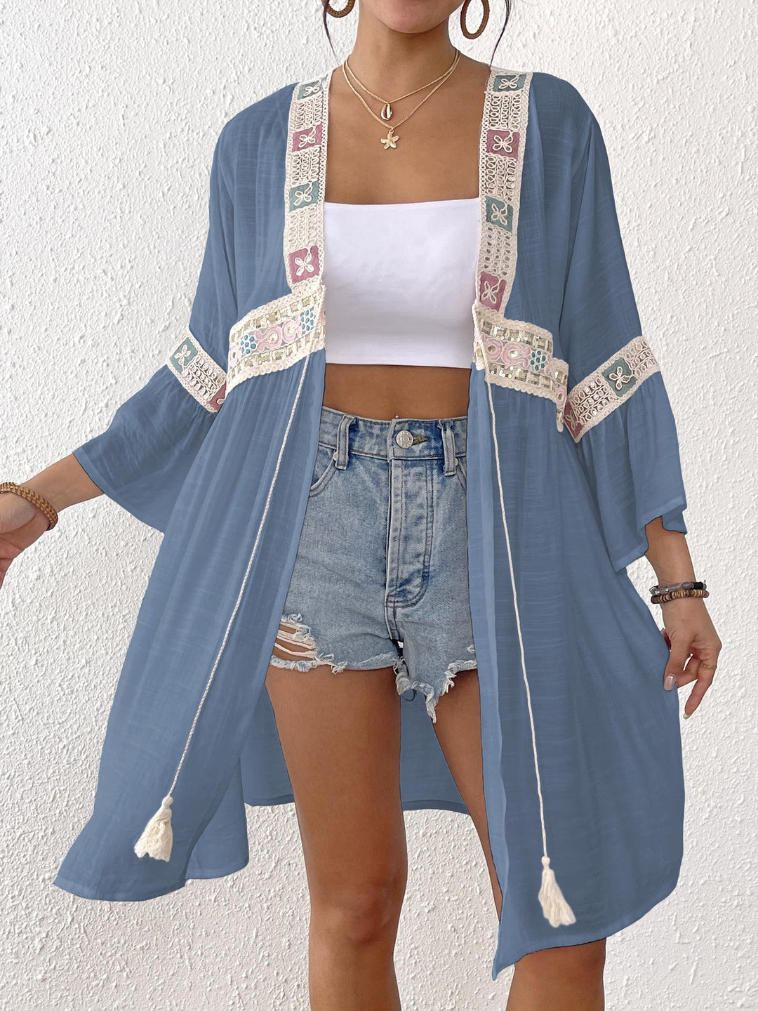 Dame luftig strandkimono med florale broderier Skovae