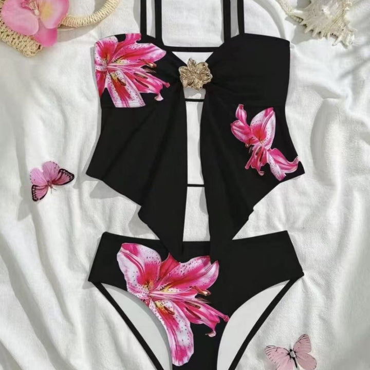Dame bikini-sæt med blomsterindpakningsdetalje og elegant blomsterapplikation Skovae