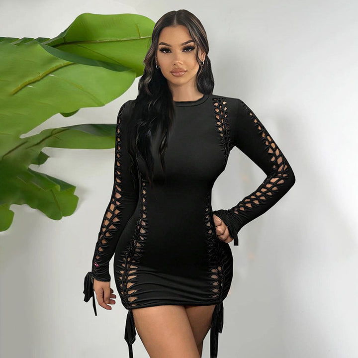 Dame Sexet Minikjole med raffinerede Cut-Outs og Rynkedetaljer Stilla