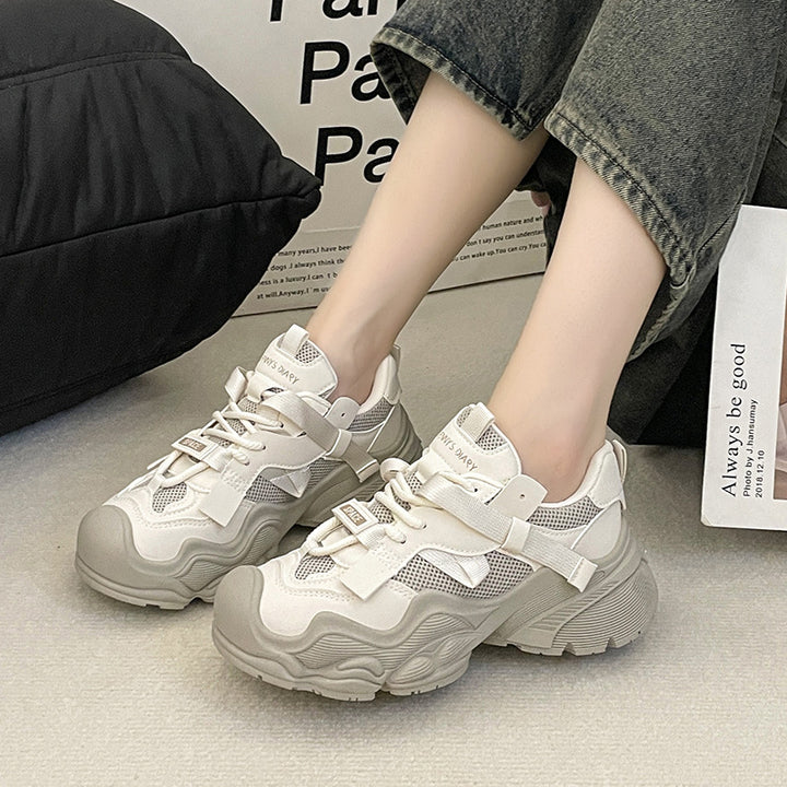 Dame Sporty Sneakers med åndbart mesh-overflade og dæmpende sål Stilla