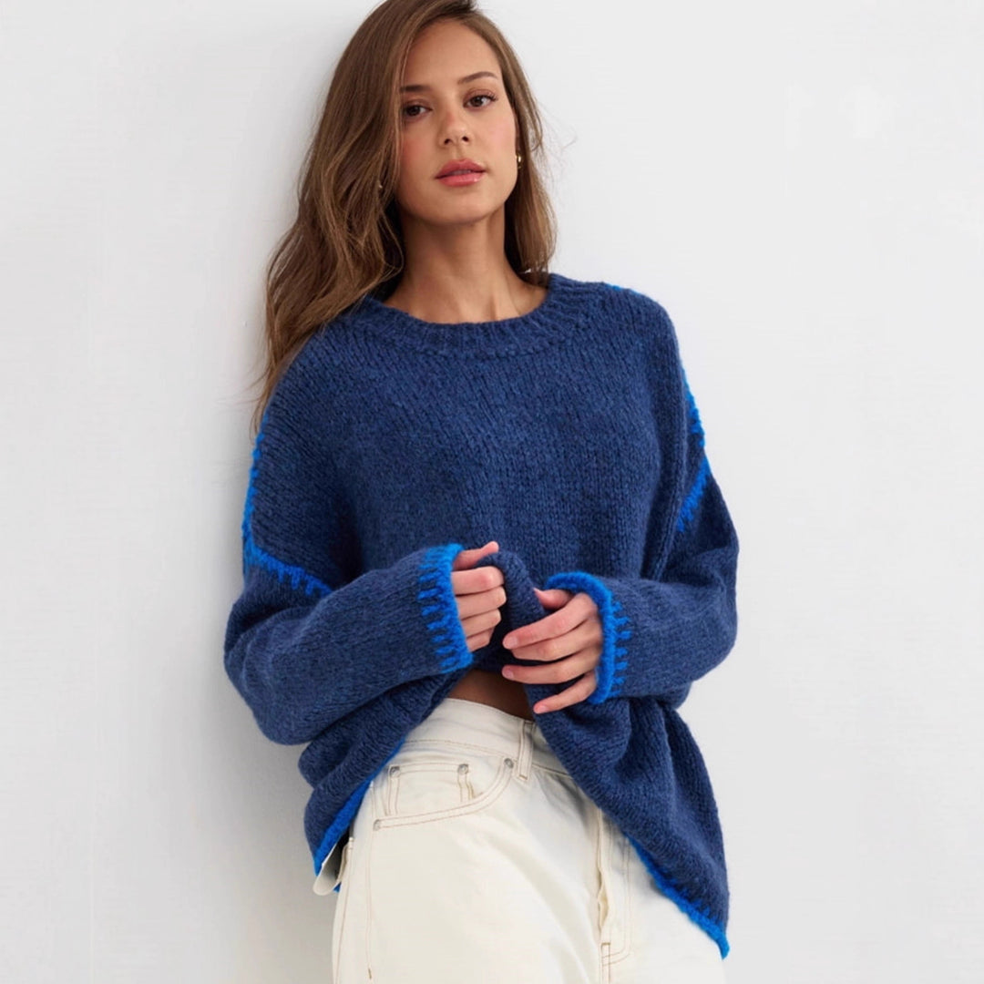 Kvinders afslappede strik sweater med farveaccentueret kant Stilla
