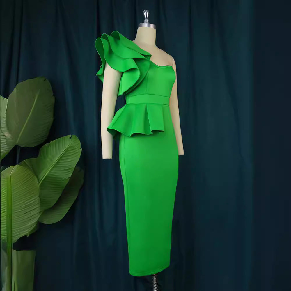 Damer Elegant One-Shoulder Kjole med voluminøst Ruffle Detalje Skovae