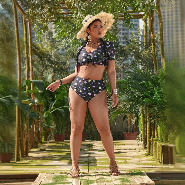Dame bikini-sæt med romantiske volantdetaljer og blomstermønster Skovae