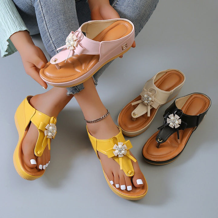 Dame Wedge-sandaler med elegant blomsterdekoration og skridsikker sål Stilla