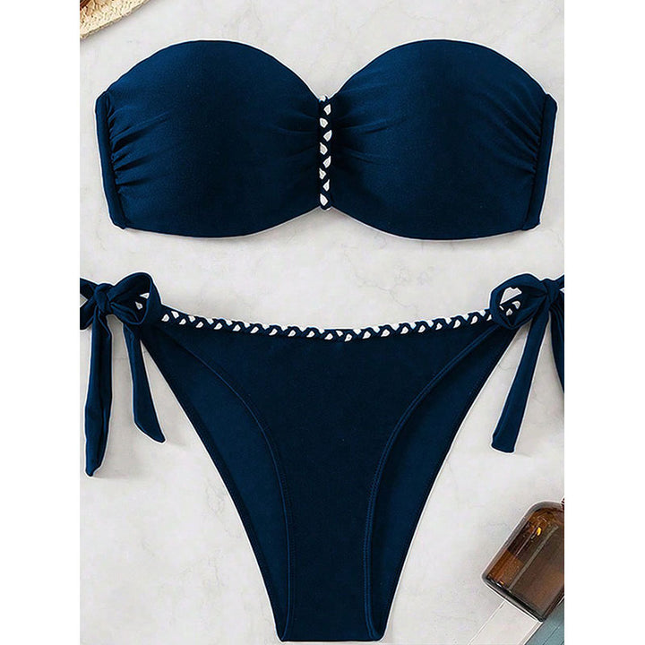 Dame Bandeau bikini sæt med raffinerede flæsedetaljer og justerbare bindebånd Skovae