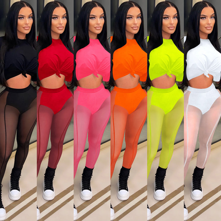 Dame sæt bestående af kort top og figursyet leggings med gennemsigtige indsatser Stilla