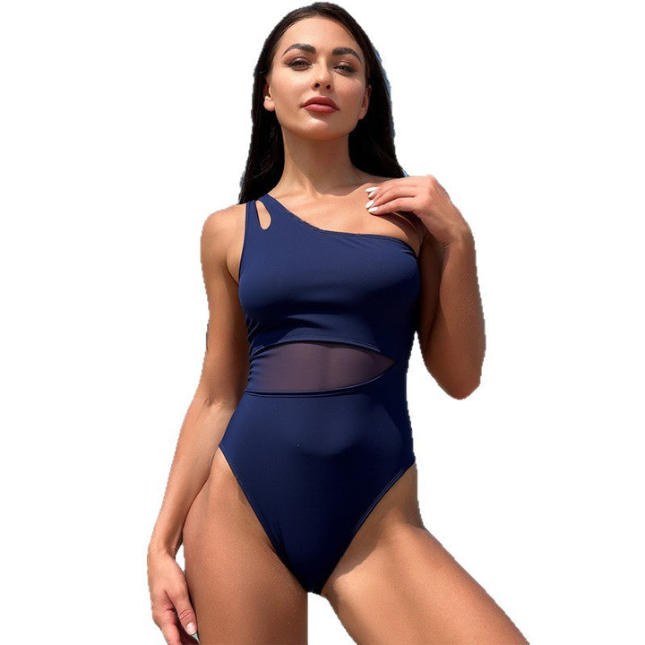 Dame En-sidet badeshorts med innovativt cut-out og gennemsigtige indsatser Skovae