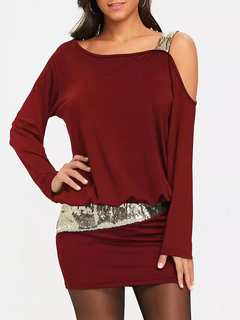Femme Elegantes og funklende top med off-shoulder design Stilla