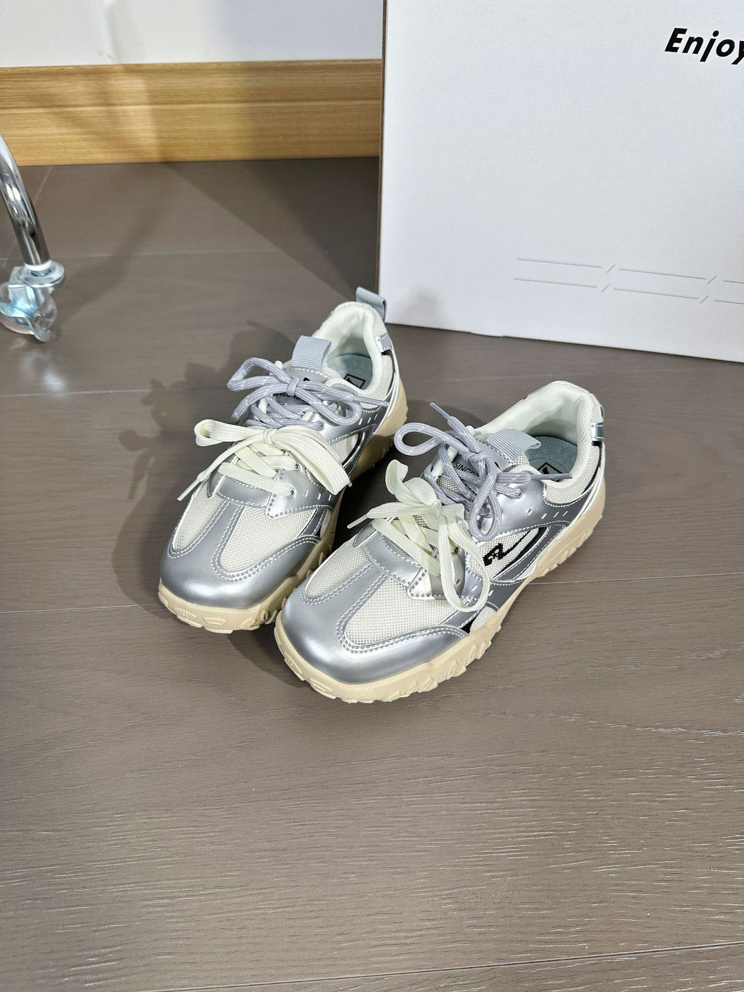Dame Sporty Sneakers med innovativt dæmpningssystem og åndbar overfladestruktur Stilla