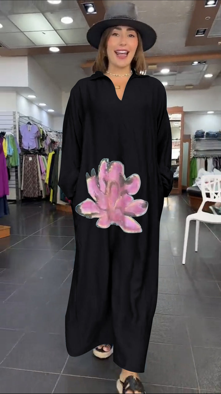 Dame Kaftan-kjole med blomsterdesign og praktiske sidelommer Stilla