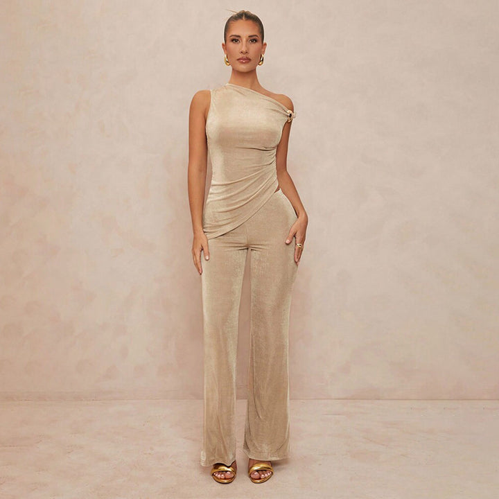 Dame slank skåret jumpsuit med asymmetrisk design og justerbar skulderdetalje Stilla