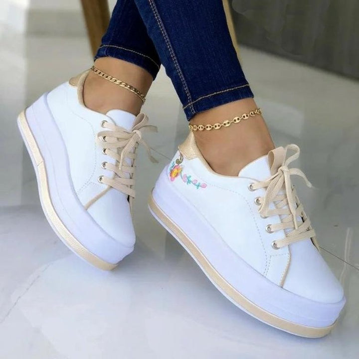 Dame Plateau-Sneakers med floral applikationsdesign og skridsikker sål Stilla