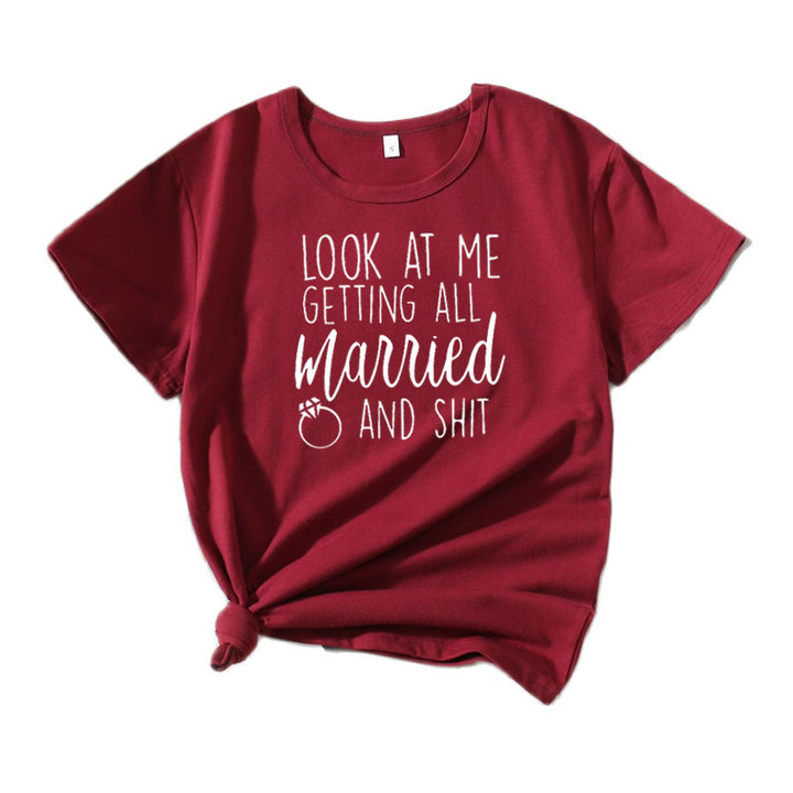 Dame Casual Bryllup Humor T-shirt Stilla