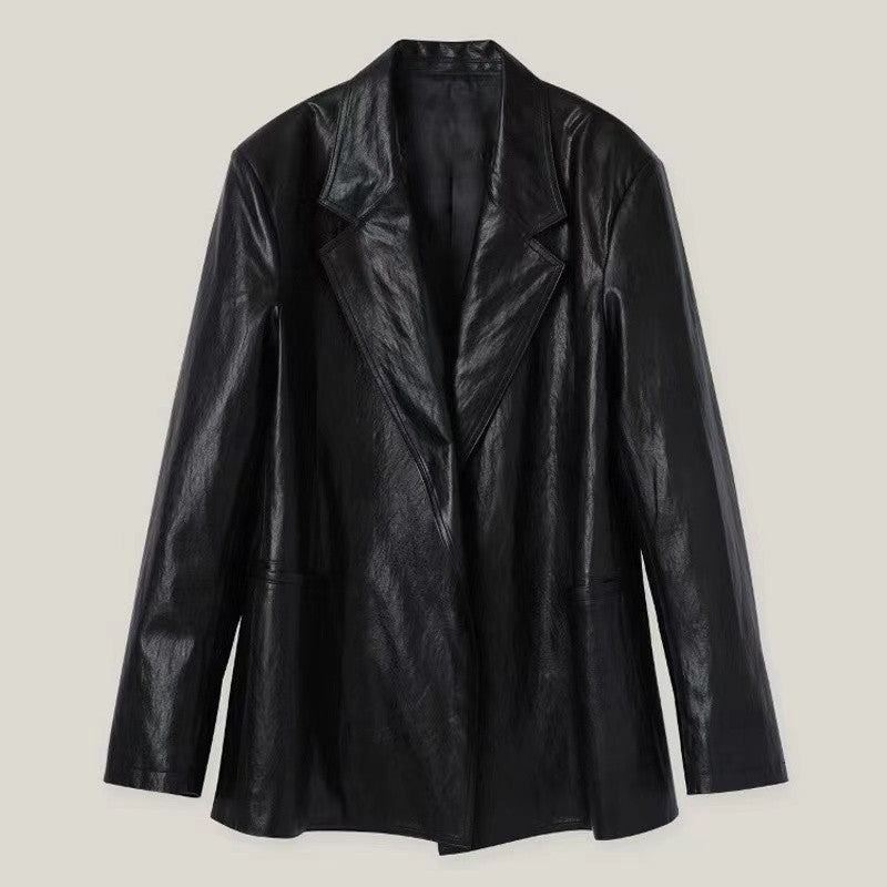 Dame afslappet oversized blazer lavet af høj kvalitet læderimitat med elegant snit og praktiske lommer Stilla