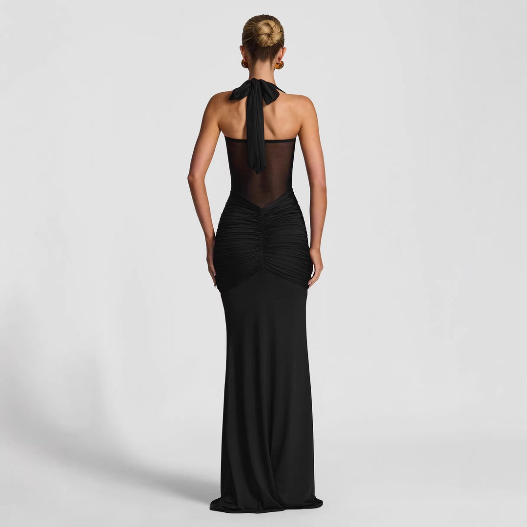Dame Elegant aftenkjole med figurtilpasset snit og raffinerede draperinger Skovae