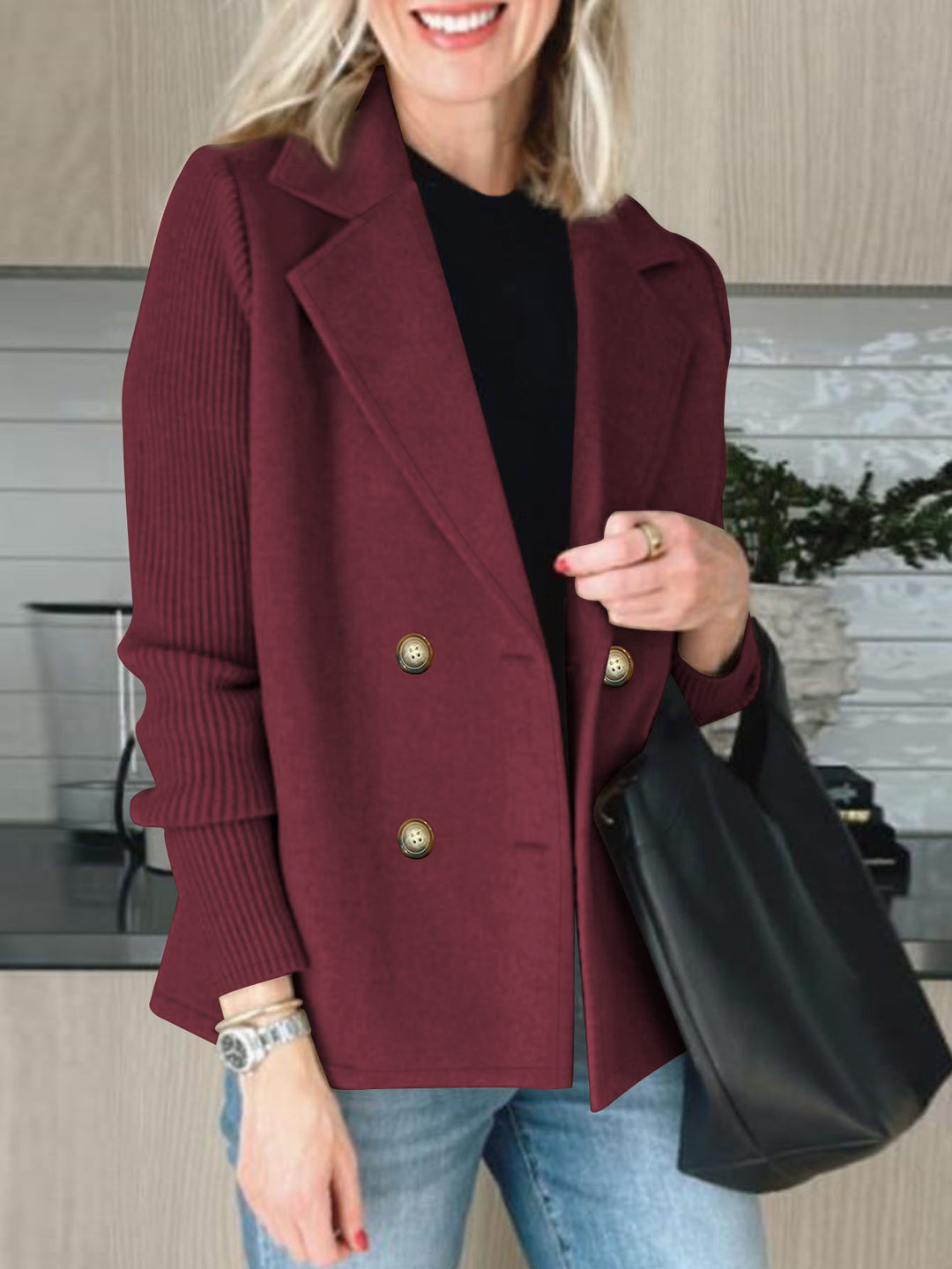 Kvindernes elegante oversized blazer med dobbelt knaplukning og tekstureret ærme Stilla