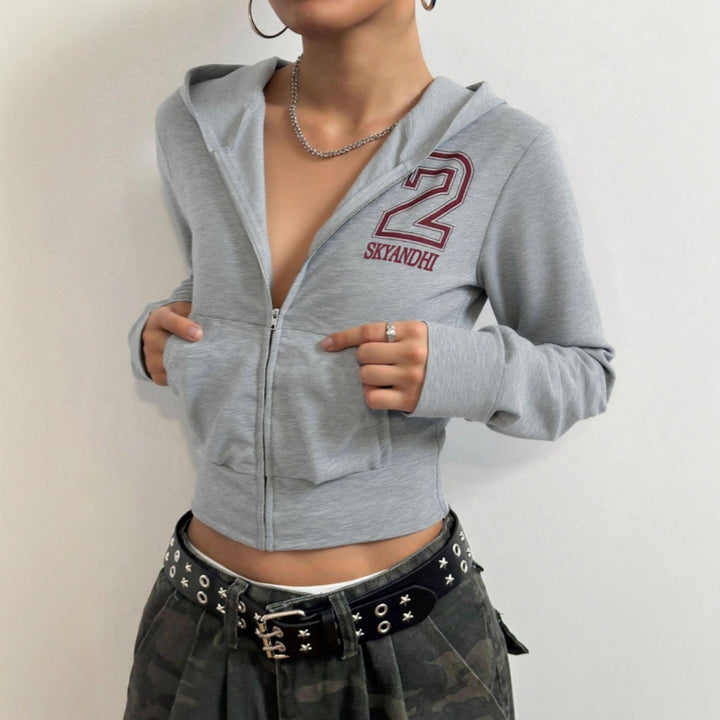 Damers cropped hoodie jakke med fuld lynlås og stilfuldt logo Stilla