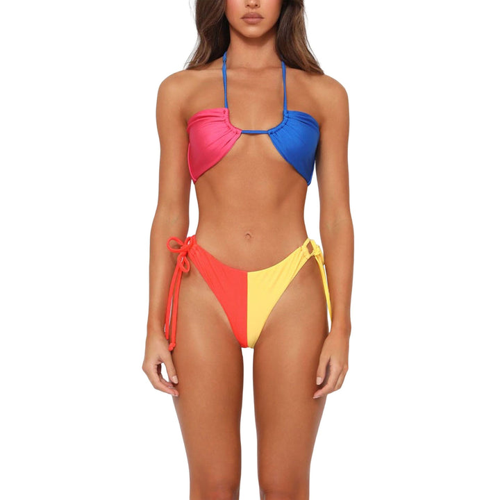 Dame Triangel-Bikini med justerbare sidesløjfer og innovativ skæring Skovae