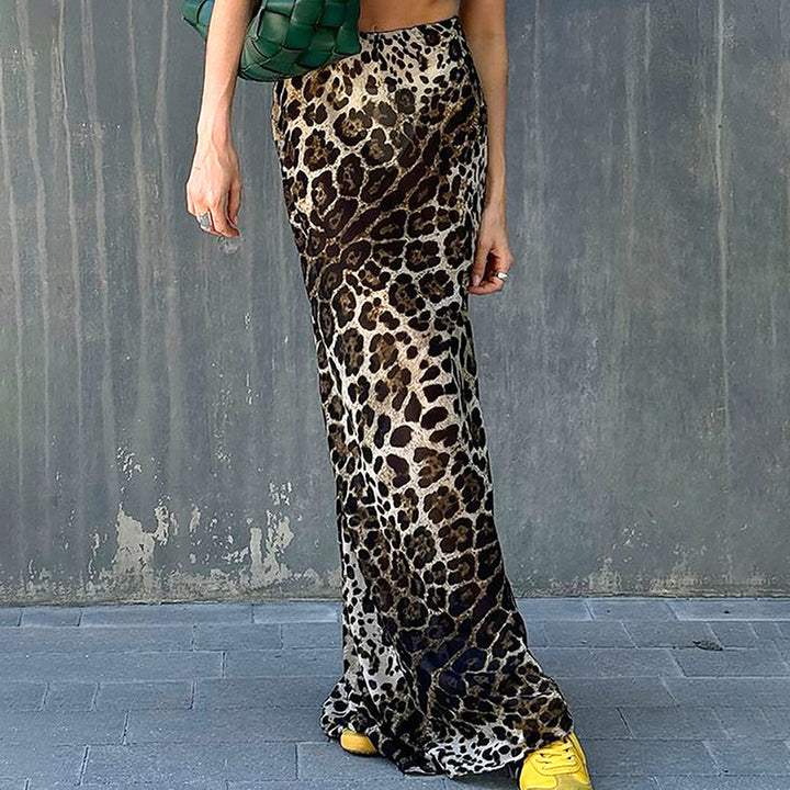 Dame maxiskørt med elegant leopardmønster og flydende snit Stilla
