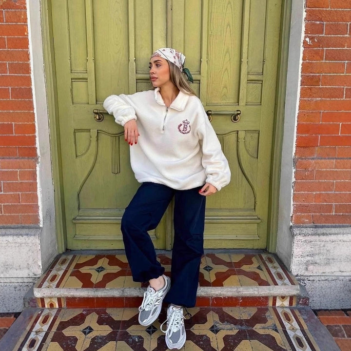 Dame oversized fleece pullover med lynlås og broderet logo Stilla