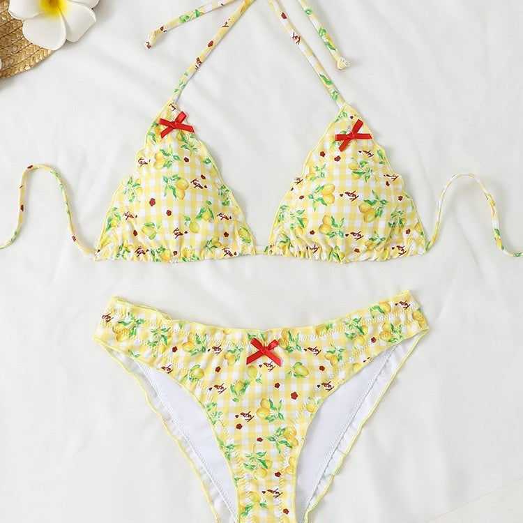 Dame trekant bikini med blomsterdesign og ruffles detaljer Skovae