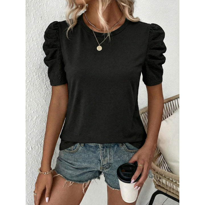 Damen T-Shirt mit Puffärmeln und Spitzenapplikationen Skovae