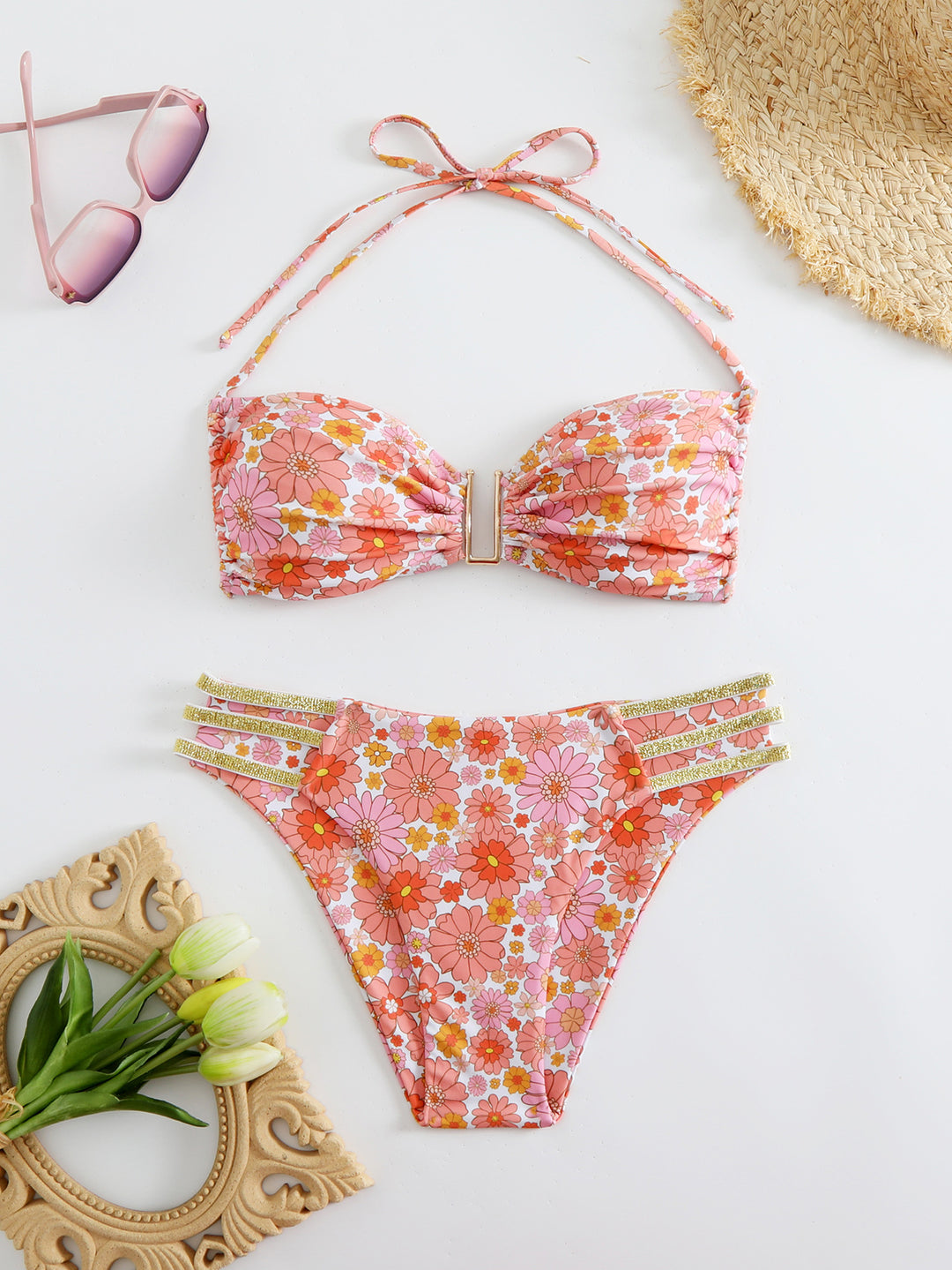 Dame bikini sæt med elegant snøring og blomstret accents Stilla
